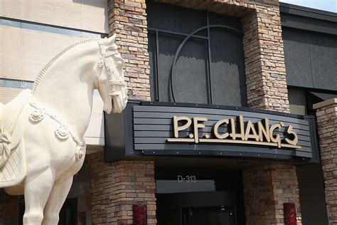 pf chang's christiana mall opening date